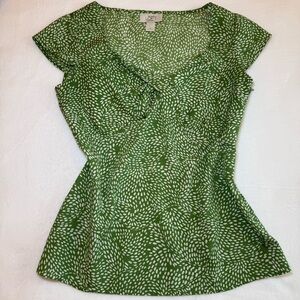 Ann Taylor Loft Women's 4P Small Green Pattern Blouse Cap Sleeves Babydoll